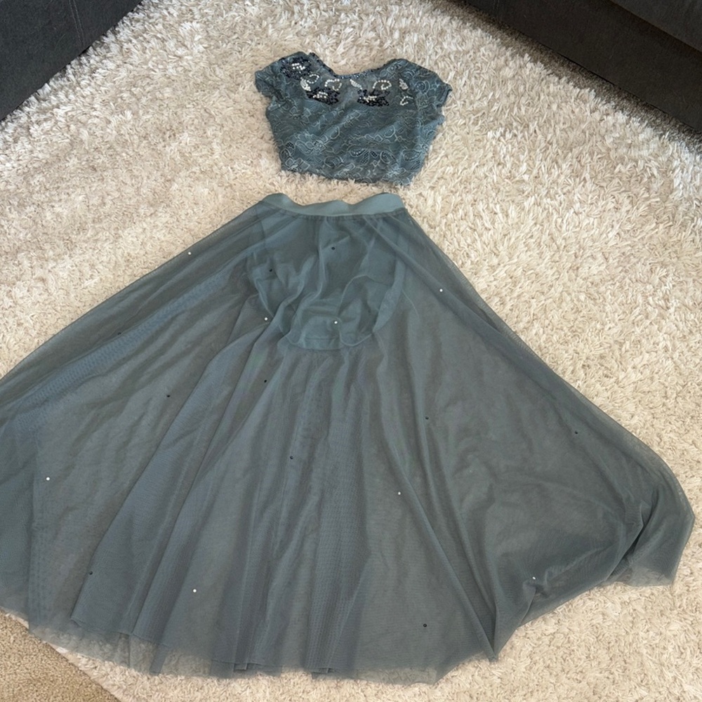 Elegant Blue Midi Dress